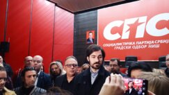 "Postoji spomenik Draži Mihailoviću, pa se Nišlije ne bune": Slobodan Milošević u niškom SPS dobio spomen salu, najavljeni spomenik i bulevar 6