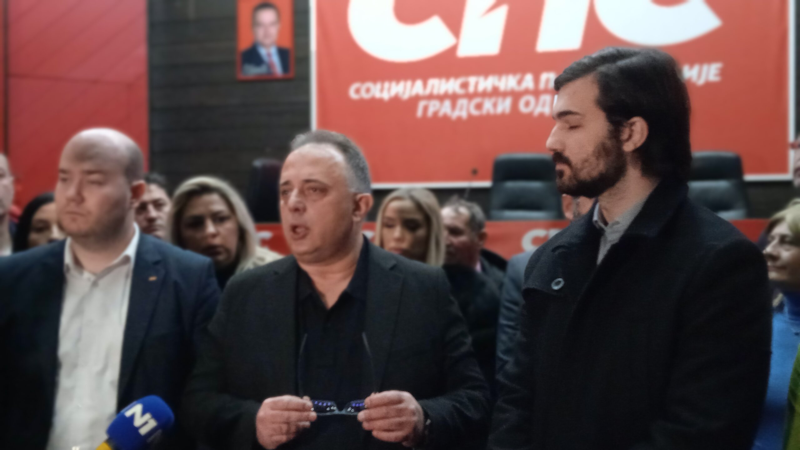 "Pružamo bezrezervnu podršku Ivici Dačiću": Niški socijalisti nakon najave njihovog predsednika da će podneti ostavku zbog loših izbornih rezultata 2
