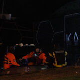 Splav "Kartel" kod Sajma sinoć počeo da tone, ljudi u panici skakali u vodu (FOTO/VIDEO) 2