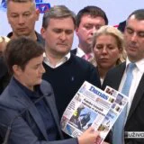"Potez za 'poturanje' strancima": Šta se krije iza žalbe SNS Nadzornom odboru Skupštine da su mediji Junajted grupe kršili izbornu tišinu? 11