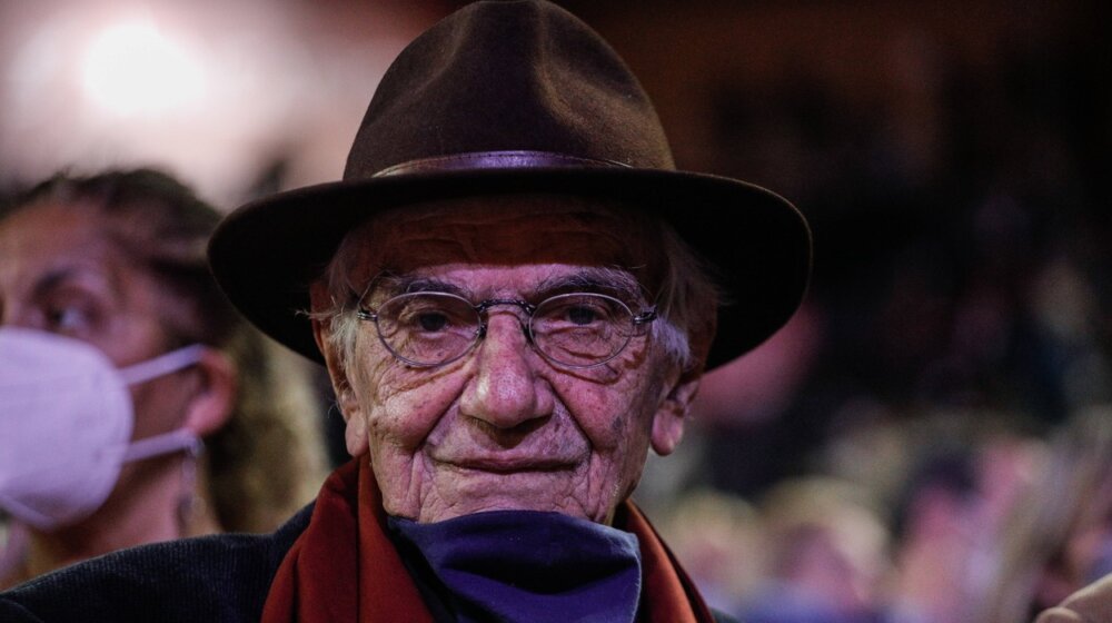 Umro Vasilis Vasilikos, autor političkog romana Z, slavno ekranizovanog u režiji Koste Gavrasa 1