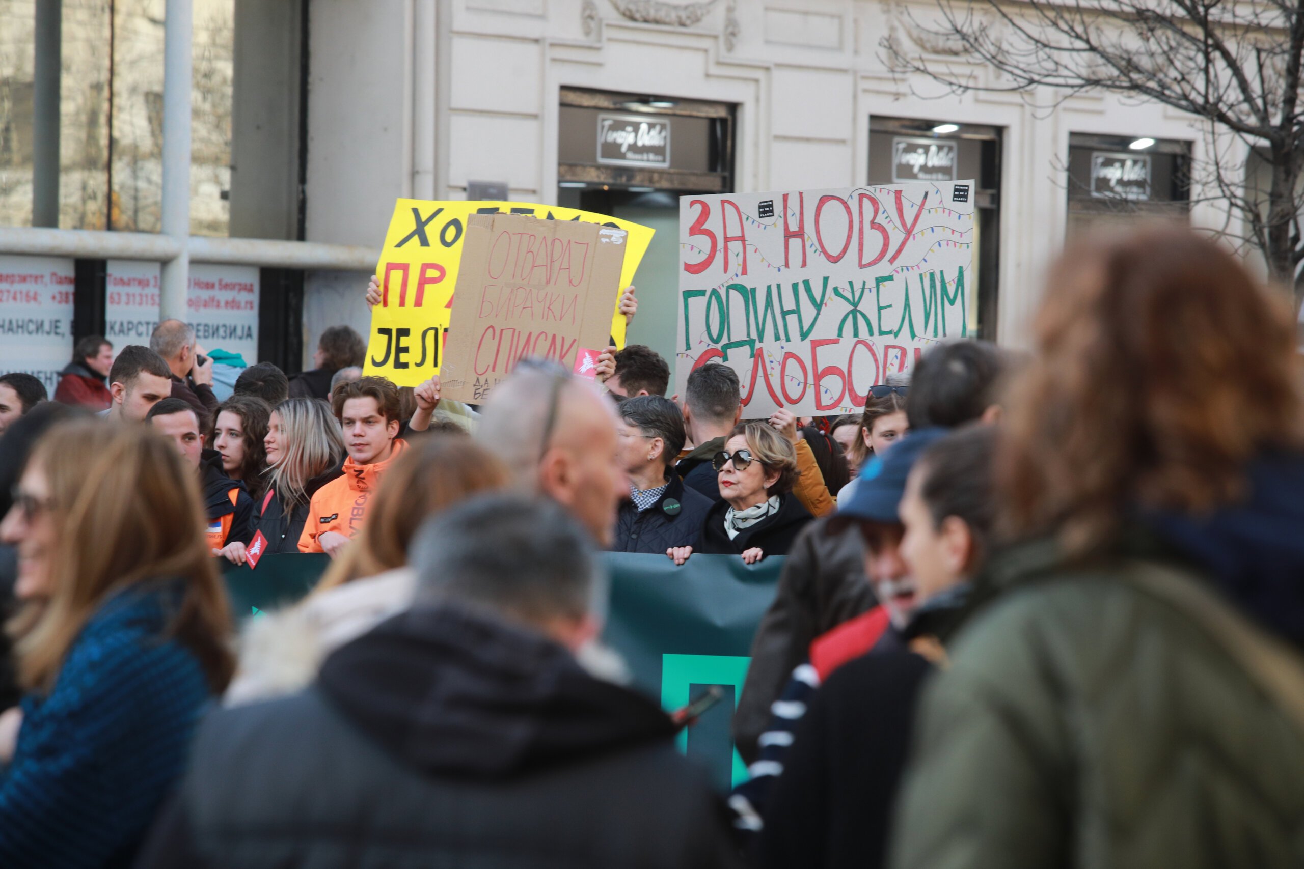 Protest ProGlasa "Ne pristajemo" kod Terazijske česme u fotografijama (FOTO) 15
