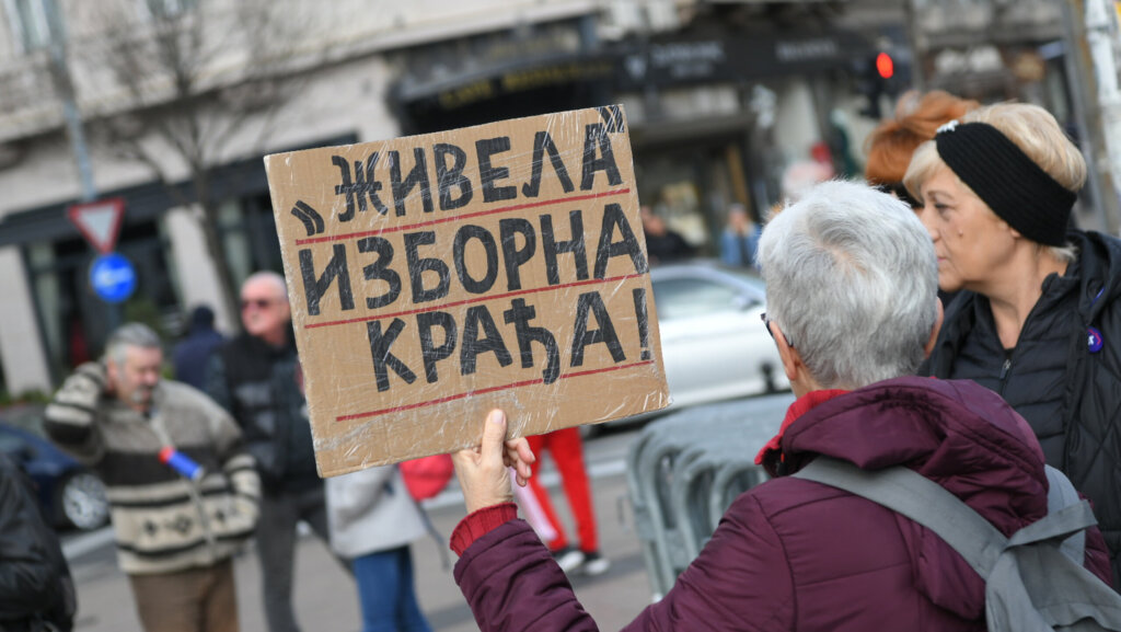 The Guardian: Vuçiq, një nacionalist autokratik, instinktet politike të të cilit u farkëtuan në epokën e Millosheviqit, po përdor fuqinë e tij për të nxitur mosmarrëveshjet në Ballkanin Perëndimor 2