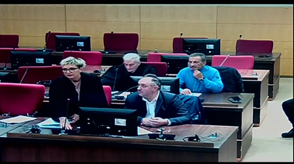 Snimak iz sudnice: Deo atmosfere sa ročišta Debevecu i Mehmedagiću 1