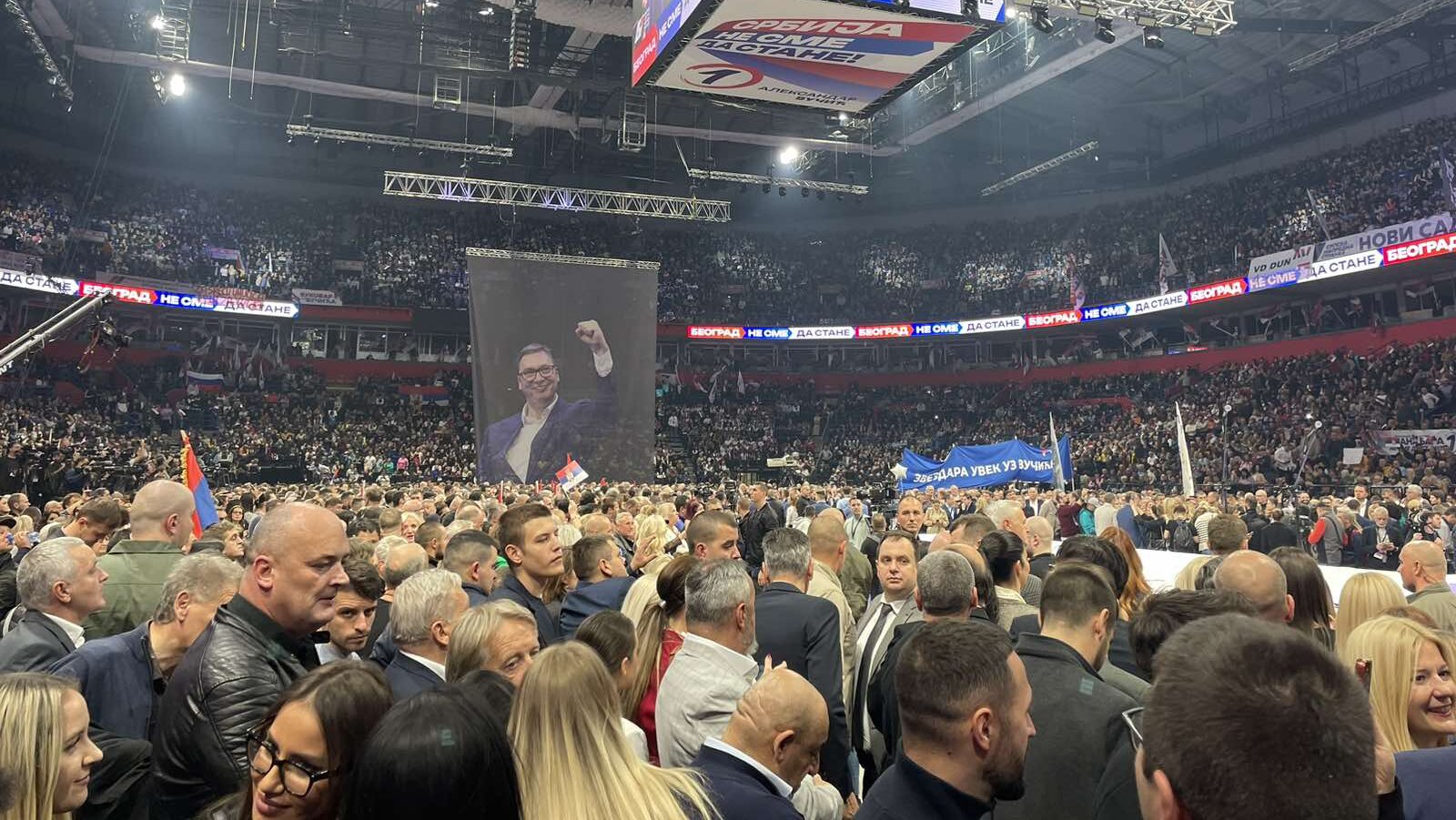 Vučić na predizbornom mitingu u Areni: Vojska će nam biti još jača kako bi svako dete bilo sigurno 2