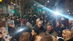 Završen treći protest ispred RIK-a: Najavljene blokade od ponedeljka, Aleksić poručio da će tražiti poništavanje izbora na svim nivoima (VIDEO, FOTO) 1