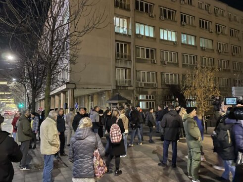 viber_image_2023-12-26_17-57-46-258 Završen deveti protest koalicije "Srbija protiv nasilja": Građani pozvani da se pridruže studentima sutra u 12 na platou ispred Filozofskog fakulteta (VIDEO,FOTO) 16