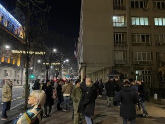 viber_image_2023-12-26_17-57-47-235 Završen deveti protest koalicije "Srbija protiv nasilja": Građani pozvani da se pridruže studentima sutra u 12 na platou ispred Filozofskog fakulteta (VIDEO,FOTO) 13