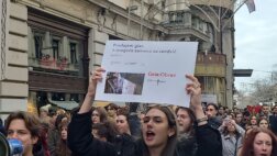 Mladi aktivisti izveli niz protestnih akcija u Beogradu: Najavljena blokada saobraćaja za petak u trajanju od 24 časa (VIDEO, FOTO) 3