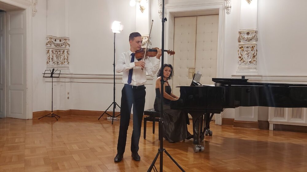 Čudo od studenta: Violinista Andrej Balaž sa 19 godina završio fakultet kao najbolji u Novom Sadu 1