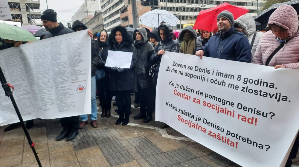 Uhođenje, maltretiranje, pretnje, poniženja: Štrajk zaposlenih u socijalnoj zaštiti u petak u "pet do 12" 1