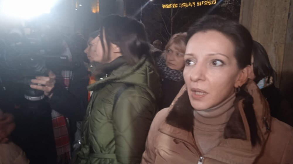 Tepić: Štrajku glađu pridružuju se još dve poslanice - Jelena Milošević iz Niša i Danijela Grujić iz Novog Sada 1