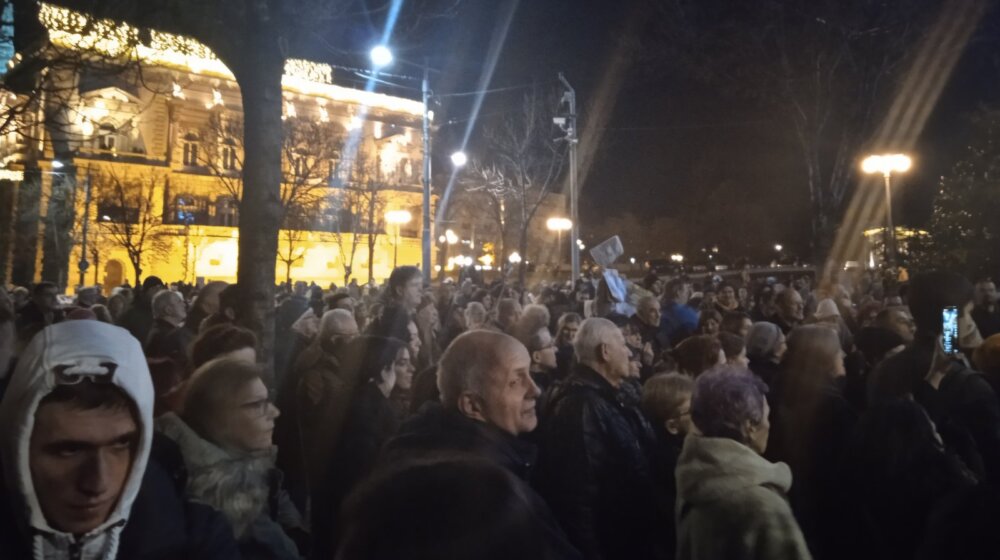 Završen četvrti protest ispred RIK-a, još dve poslanice stupile u štrajk glađu (FOTO, VIDEO) 1