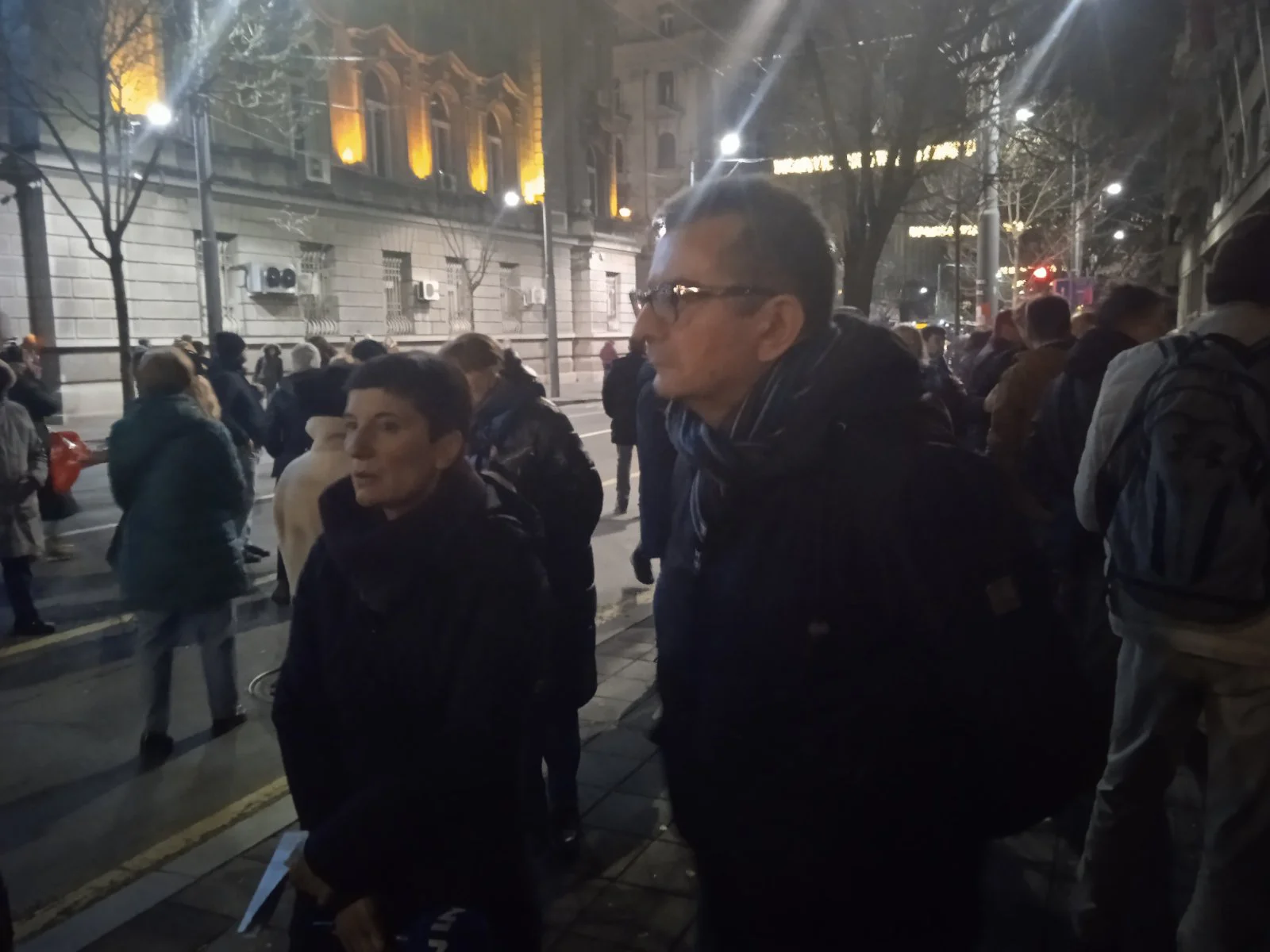 Završen šesti protest ispred RIK-a, od večeras sedmoro političara štrajkuje glađu, za sutra najavljen veliki skup (FOTO, VIDEO) 6