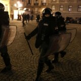 Kako je fantomka postala simbol policije posle nereda ispred Skupštine Beograda? 14
