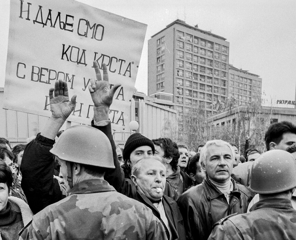 "Birački odbori kakve smo imali 90-ih, danas, realno, ne postoje": Veroljub Stevanović o izborima i protestima nekad i sad 3