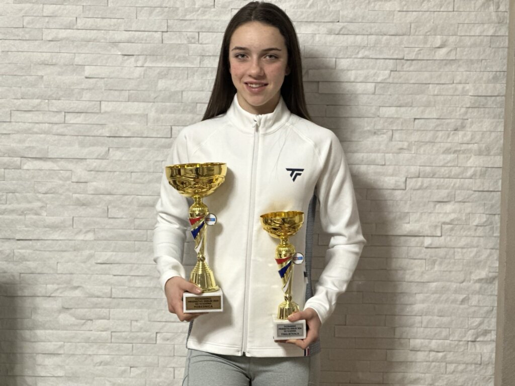 Kragujevačka teniserka Ena Ilić na najjačem juniorskom svetskom turniru u francuskom Tarbu 4