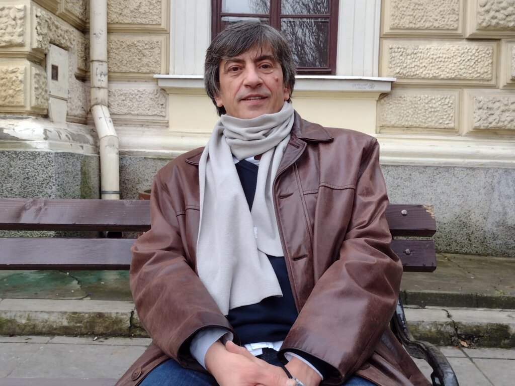 Nije sve do ljudi, ima nešto i do sistema: Fenomen večitih postizbornih "preletanja" 4