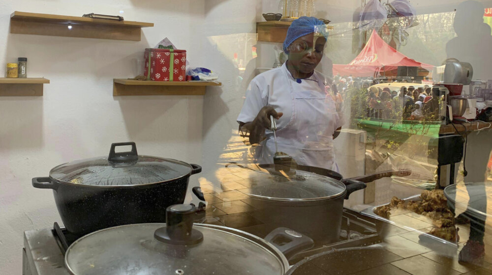 Kuvarica u Gani pokušava da obori svetski rekord u kuvanju 1