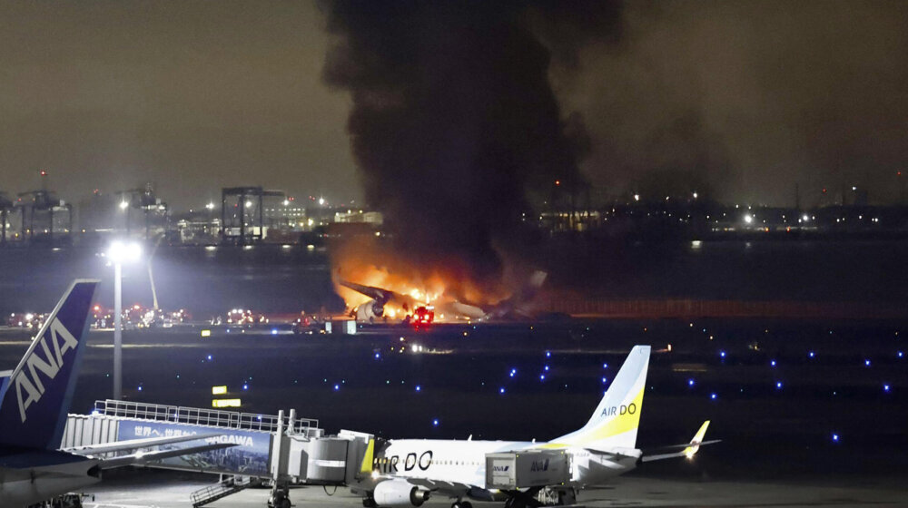 Pokrenuta istraga o sudaru aviona u Tokiju 1