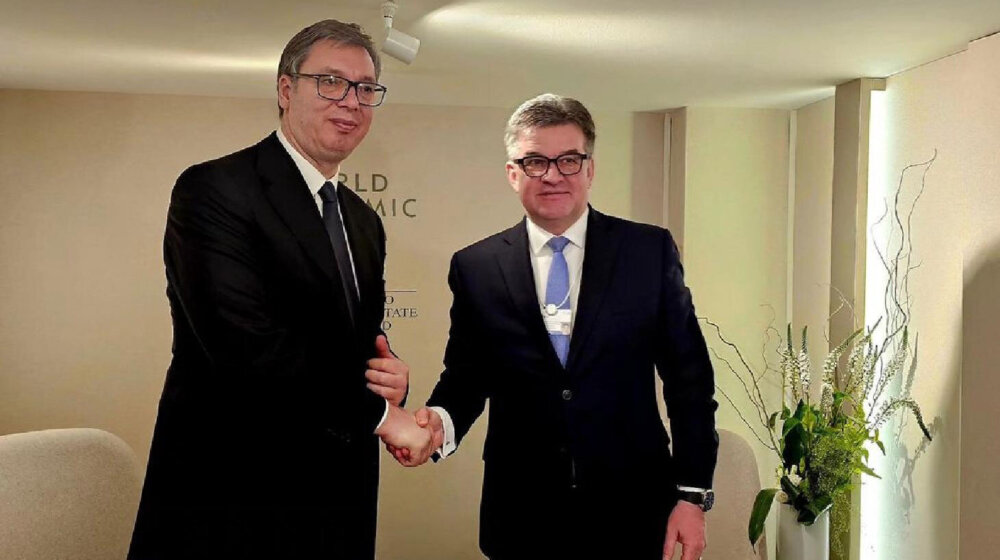 Vučić u Mostaru: Osmehnem se uvek Lajčaku a šta mislim to je druga stvar 1