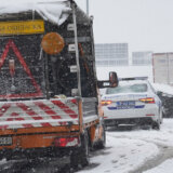 Saobraćajne nesreće usled neočišćenog kolovoza: Koga je i zašto iznenadio sneg u januaru? 4