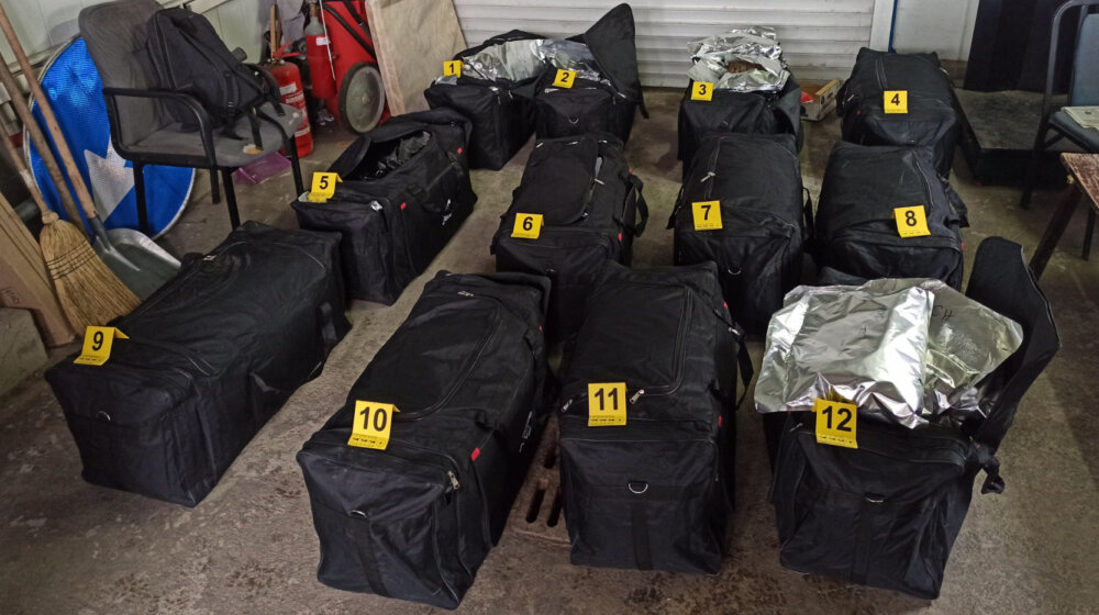 MUP Srbije: Na graničnom prelazu Preševo zaplenjeno više od 150 kilograma marihuane 1