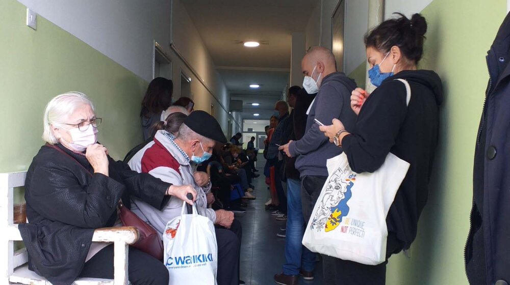 Akcija progresivne Vojvodine pita novosadskog gradonačelnika zašto deca na Novom naselju ne mogu da se leče u svojoj ambulanti 1