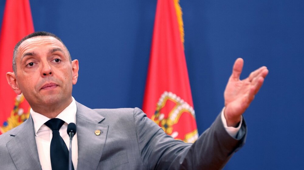 "Vulin je redak primer": The Moscow Times o Putinovom odlikovanju bivšeg šefa BIA 1