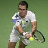 Nedovoljne i dve meč-lopte: Đere u Hongkongu izgubio od 18-godišnjeg Kineza 2