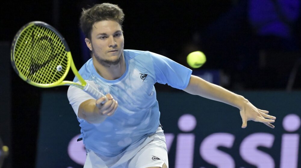 Hongkong: Kecmanović bio na pragu seta odluke, 18-godišnji Kinez na talasu pobede protiv Đerea 1