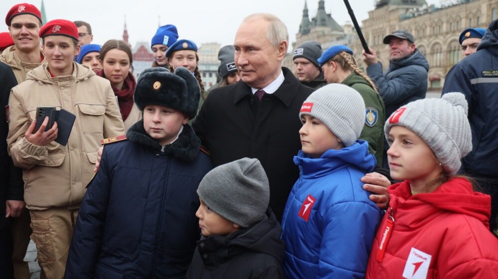 Ruski predsednik potpisao ukaz: Putin ustanovio šta je velika porodica 1