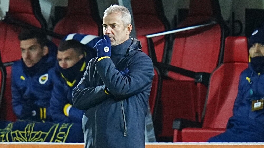 Fenerbahče mašina za golove u Turskoj: Mogu li Tadić i Džeko da iznesu trenera do klupskog rekorda Todora Veselinovića? 1