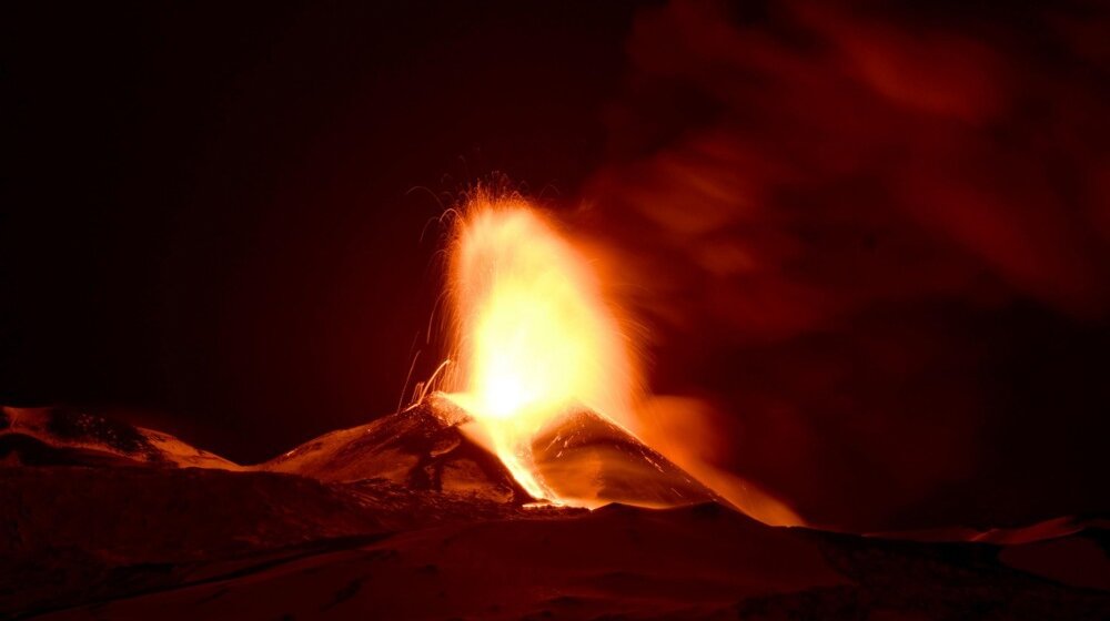 „Ovaj grad je možda gotov“: Stanovnici na Islandu se suočavaju sa neizvesnom budućnošću nakon erupcije vulkana 1