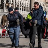 Fašistički pozdravi legalni na masovnim skupovima: Presuda italijanskog suda 10