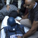 "Izrael ubija palestinske novinare u Gazi. Gde je reakcija?": Kris Mekgril za Gardijan 8