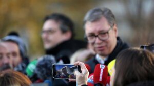 „Rat bi bila samoubilačka misija za Srbiju“: Newsweek o Vučićevoj poruci da slede „teški dani za Srbiju“