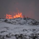 Vulkan na Islandu se ponovo budi: Hiljade ljudi prinuđene da napuste grad 8