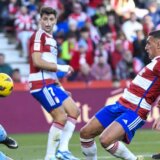 Pobeda za beg ka sigurnoj luci: Granada slavila u sudaru "davljenika" 6