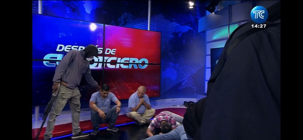 Ekvador: Grupa naoružanih muškaraca upala u televiziju i prekinula program 1