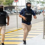 Spasena tri policajca koje su kidnapovali članovi bande u Ekvadoru, velika napetost u zemlji zbog nereda 4