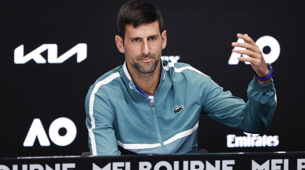 Đoković rekao da se oporavio od povrede i najavio početak takmičenja na AO: Nisam sujeveran, ali ću otići u botaničku baštu da grlim drveće, to mi donosi sreću 1