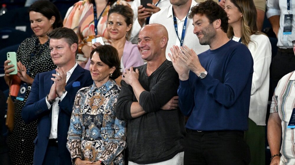 U mikrofon sa terena: Đoković iz srca zahvalio bivšem treneru s kojim je doživeo poslednji poraz u Melburnu 1