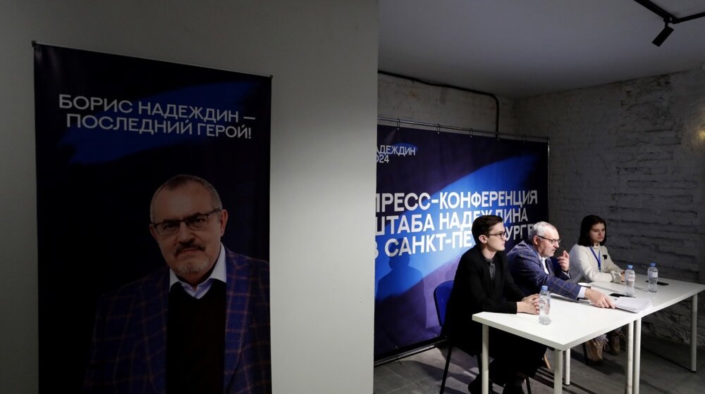 "Ovo je način da pokažemo naš antiratni stav": Rusi u Crnoj Gori sakupili potpise za Putinovog protivkandidata 1