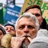 Više od 50.000 demonstranata u Hamburgu na skupu protiv nemačke krajnje desnice 13