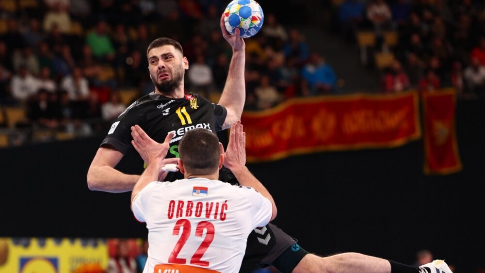 Stalno za petama Crnoj Gori, ali nikako ispred nje: Rukometaši Srbije se porazom oprostili od Evropskog prvenstva u Nemačkoj 2 Stalno za petama Crnoj Gori, ali nikako ispred nje: Rukometaši Srbije se porazom oprostili od Evropskog prvenstva u Nemačkoj 2