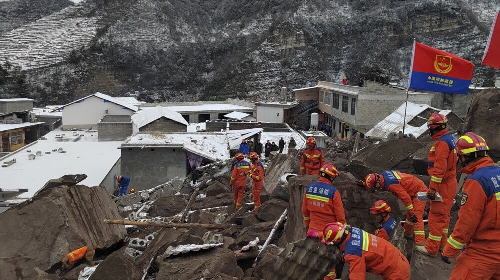 U klizištu na juzgozapadu Kine zatrpano 47 osoba, 200 evakuisano 1