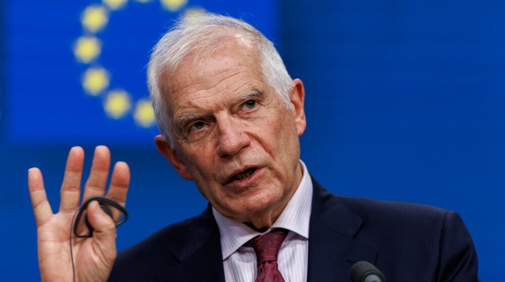 "Novi rat ne uključuje bombe koje vas ubijaju, već reči koje vas kolonizuju": Izveštaj EU o dezinformacionim napadima na birače, medije i LGBT grupe 1