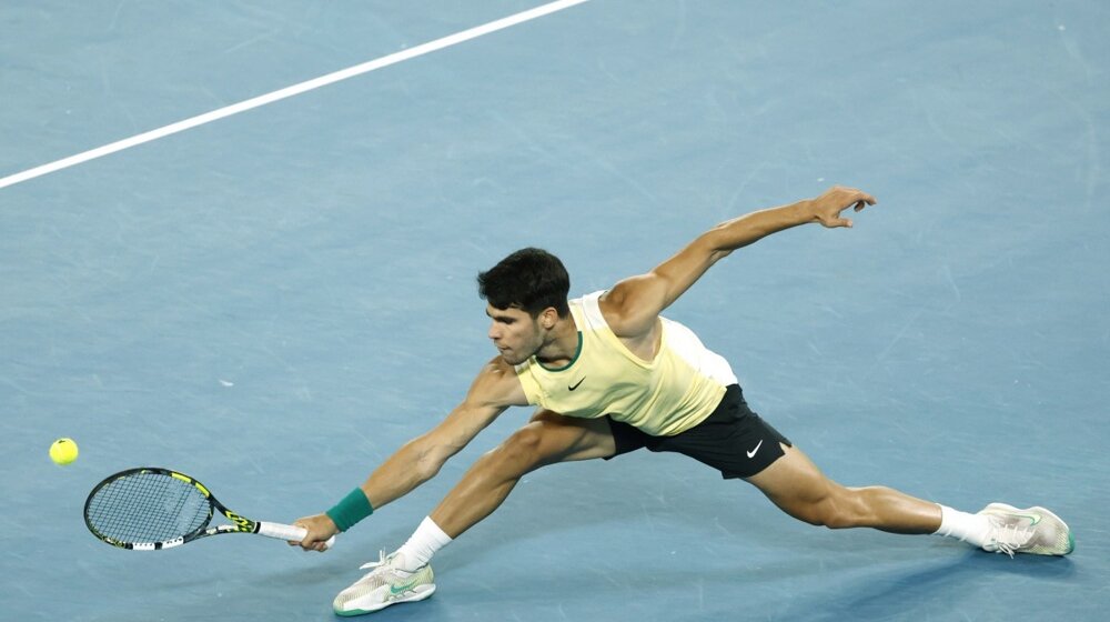 Jači od bolesti: Alkaraz slavio bez izgubljenog seta u Torinu 1