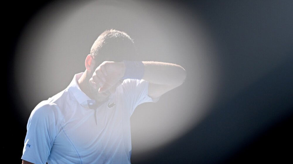 Samo je sunca večan sjaj i u Melburnu: Đoković izgubio na Australijan openu posle 2.195 dana i prvi put u polufinalu 1